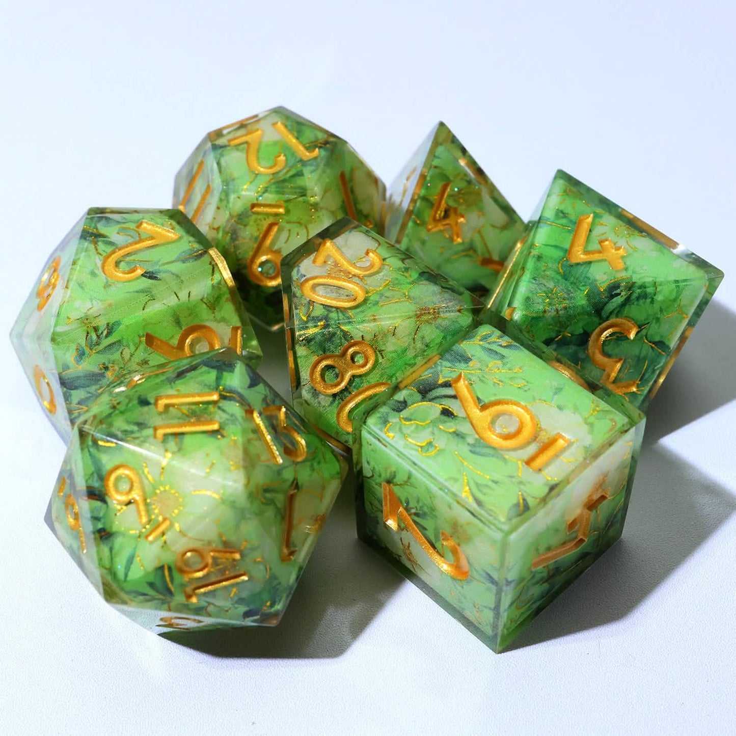 Feygrove – view 5 – art core DnD dice set
