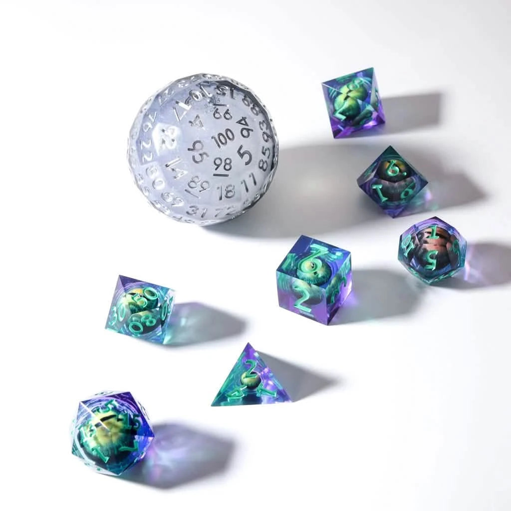 Unseelie – product detail – liquid core DnD dice set