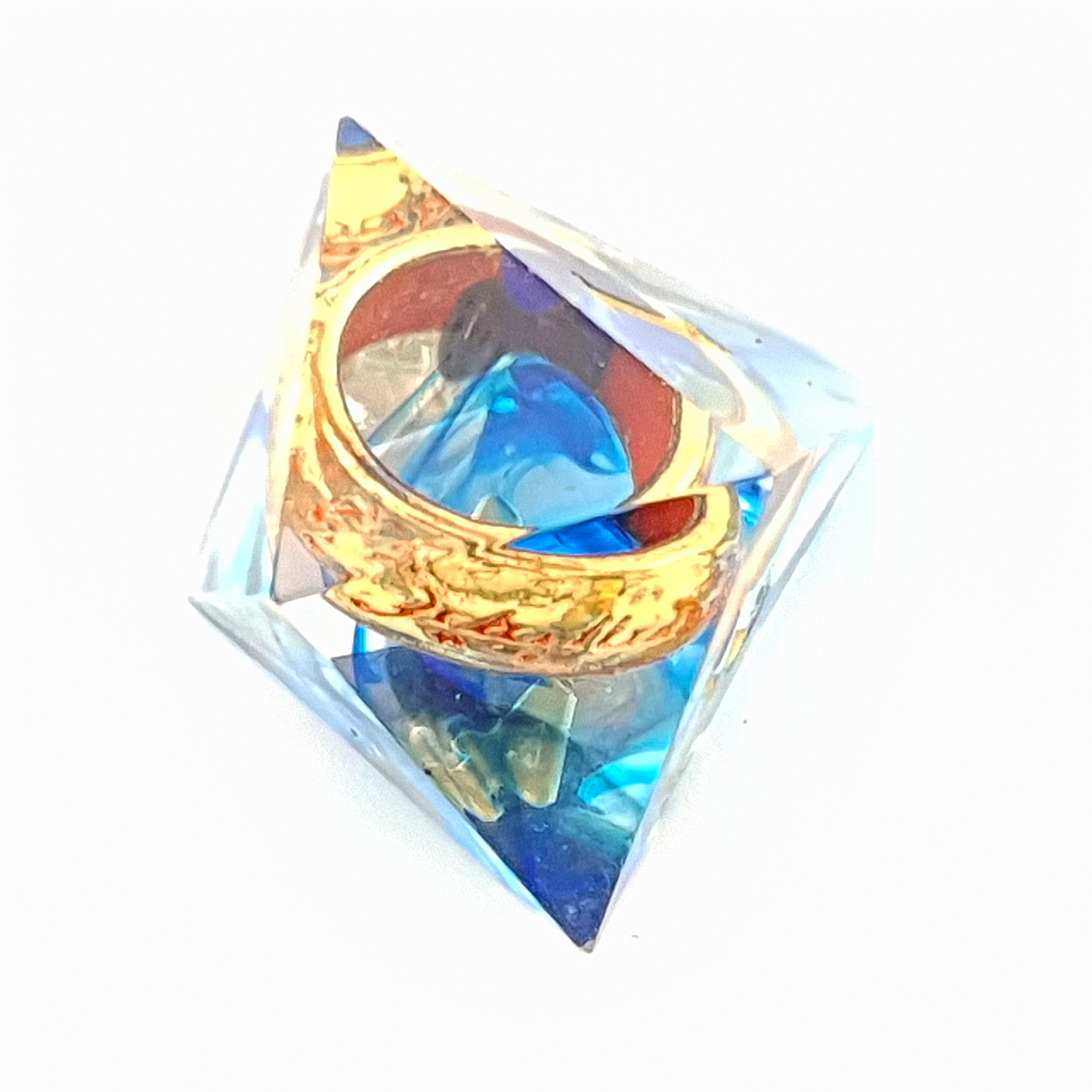 Ring of Sapphire – view 5 – sharp edge resin DnD dice set