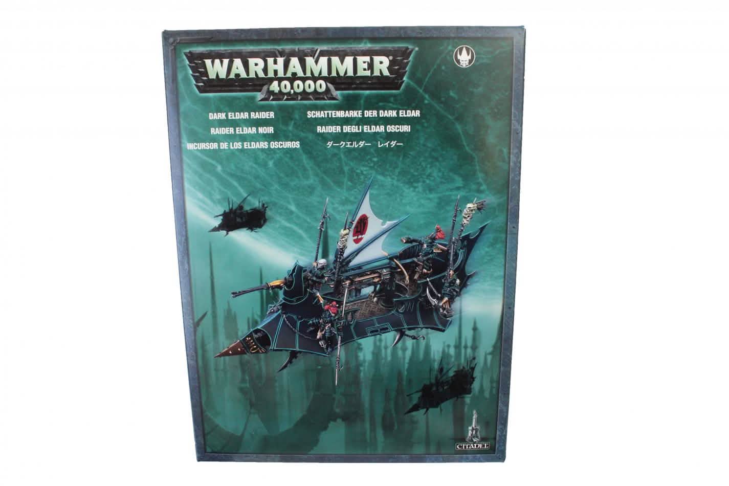 Drukhari: Drukhari Raider – Warhammer miniature – Tabletop Dominion