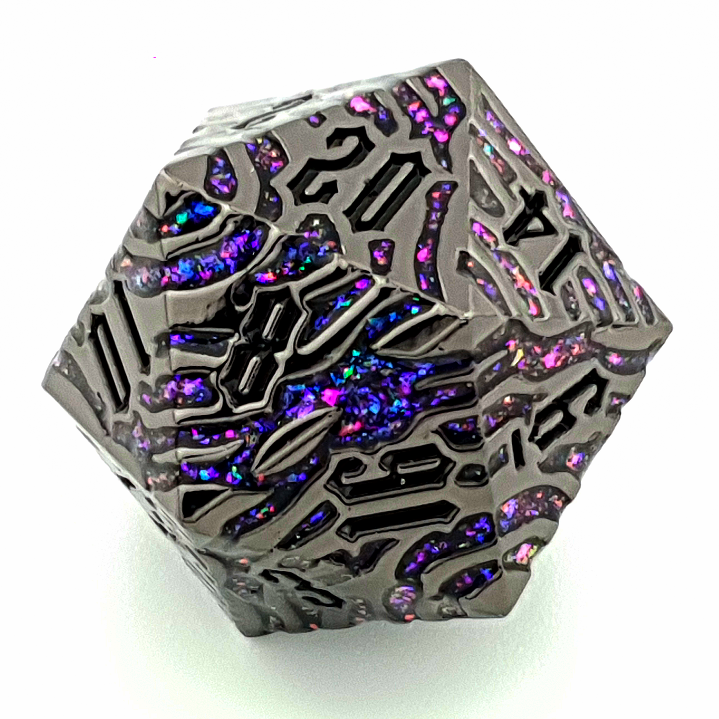 Arcane Fracture – close-up view – metal DnD dice set