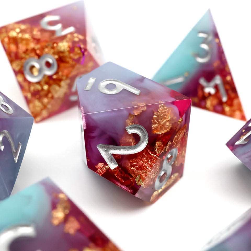 Arcane Fusion – view 7 – sharp edge resin DnD dice set