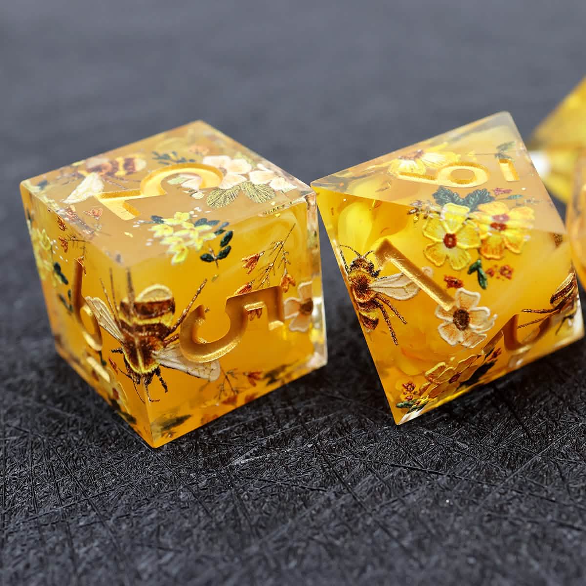Druids Apiary – view 10 – art core DnD dice set
