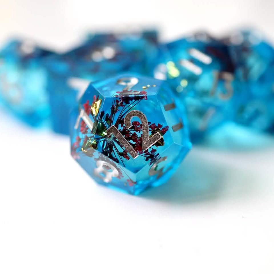 Potion of Clarity – view 8 – liquid core DnD dice set