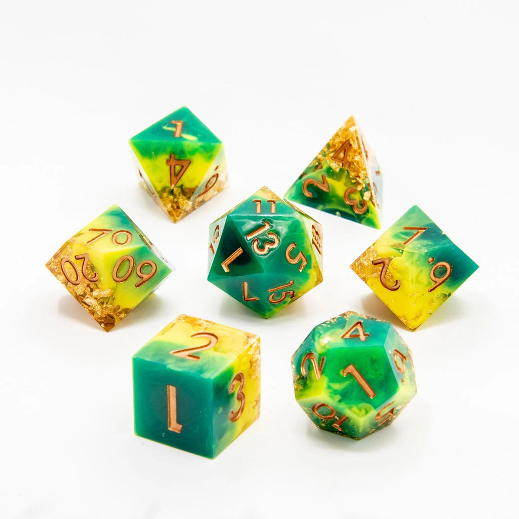 Aurum Twist | Sharp Edge Dice | 7 Piece Set