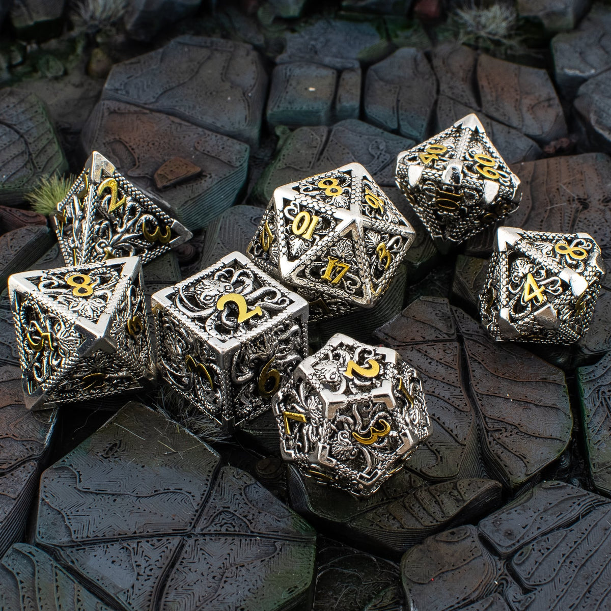 Hollow Octopus Metal Dice Set