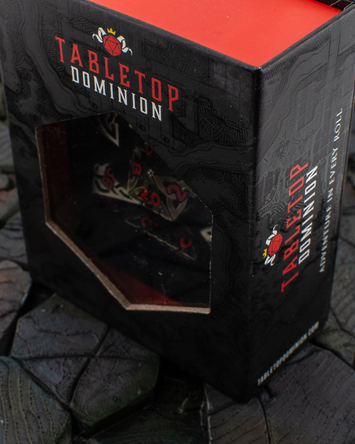 Hollow Maze Metal Dice Set