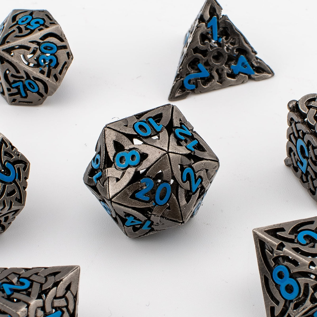 Hollow Maze Metal Dice Set