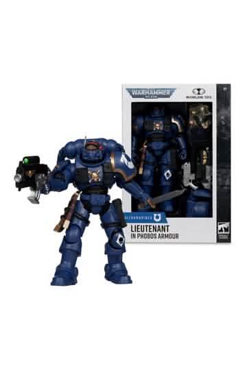 Warhammer 40,000 Action Figure Lieutenant in Phobos Armor (Ultramarines) 18 cm – lifestyle shot – Warhammer miniature