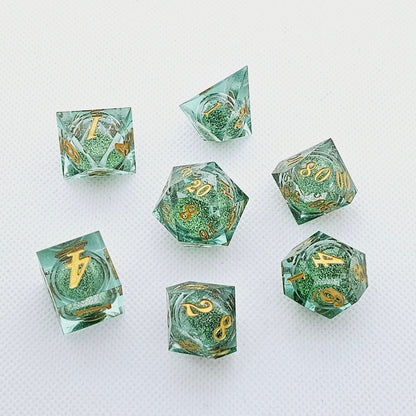 Forest Queen | Emerald Green | Gold Numbers | Liquid Core | 7 Piece Set